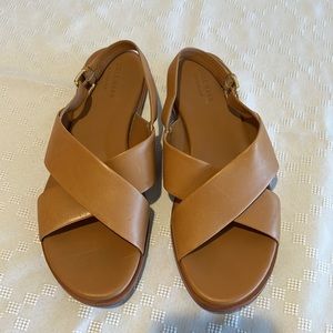 COLE HAAN CRISS CROSS SANDLE